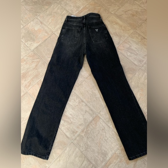 New Guess mom jeans black - Picture 3 of 5